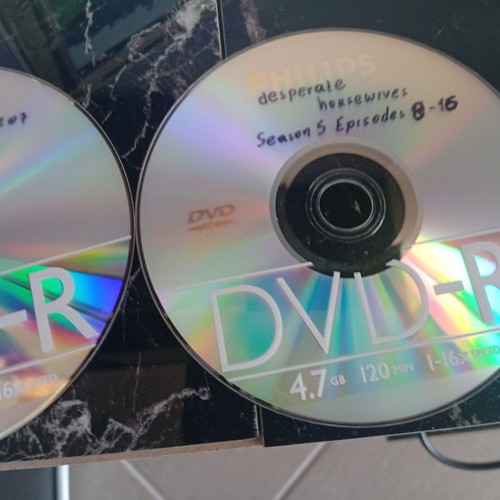 Desperate Housewives DVD like new, first 24 episodes, social genre
