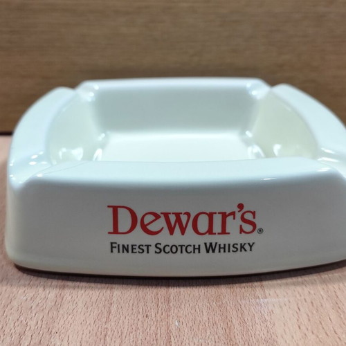 Dewar's White Label scotch whisky ceramic ashtray used