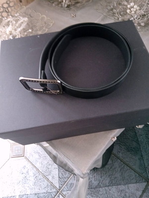 Medicine belt black size 90 like new