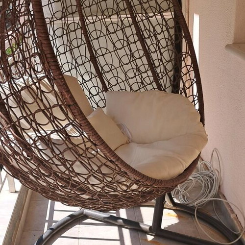 Rocking chair like new, ideal for balcony or veranda