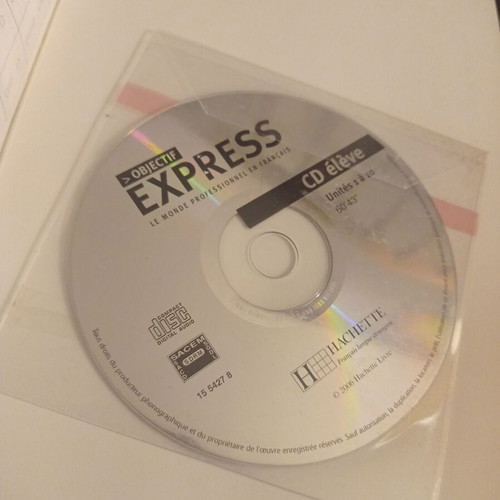 Objectif EXPRESS French book like new with CD