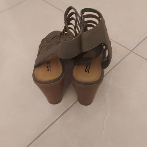 Sandals like new with straps size 38 green