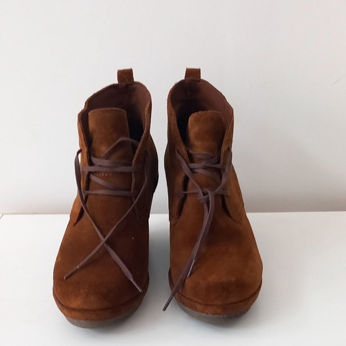 Alpe leather ankle boots size 37 like new, cinnamon color