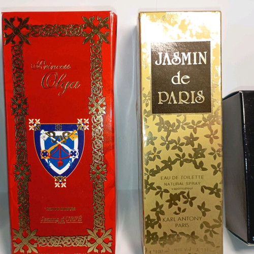 Empty vintage perfume boxes used, pack