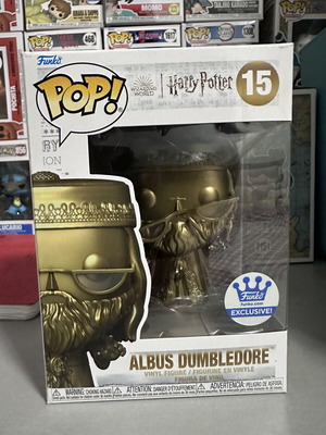 Harry Potter Dumbledore Gold Funko Pop figure like new, broken glasses part