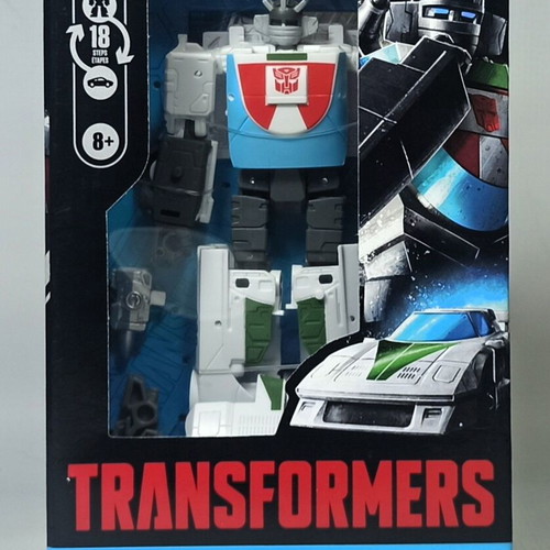 Transformers Wheeljack Deluxe Class Studio Series figure new