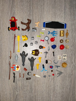 Διάφορα εξαρτήματα και ζώα Playmobil μεταχειρισμένα