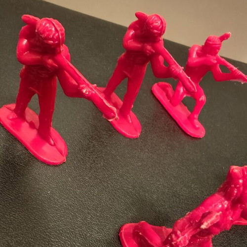 Indian toy soldiers set of 5 like new