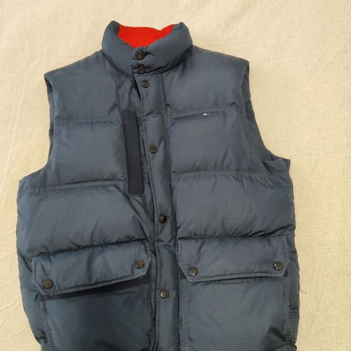 Tommy Hilfiger down vest Large like new
