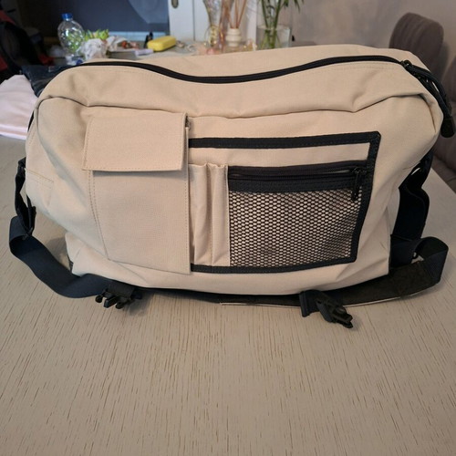 Samsonite messenger bag like new, beige