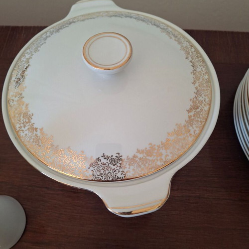 Vintage Alfred Meakin Glo-White Ironstone Serving Set 77 pcs like new