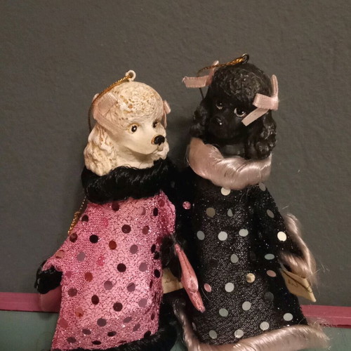 Two vintage dog finger puppets like new