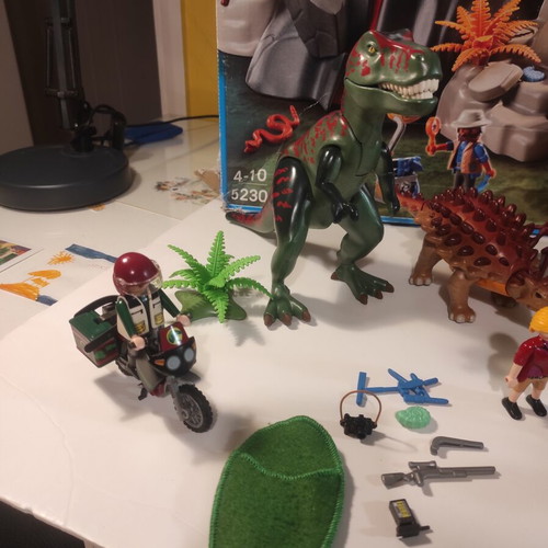 Playmobil Dinos Volcano Set 5230 like new with extra explorer gift