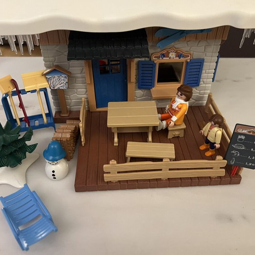 Playmobil Winter Chalet Ski Lodge like new with figures and accessories