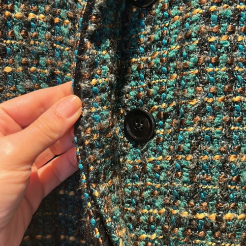 Chanel coat like new, bouclé with gold buttons, size S