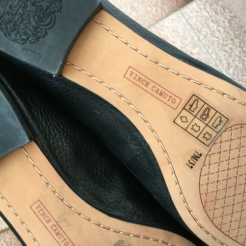 Vince Camuto leather ballet flats new, black with gold detail, size 37