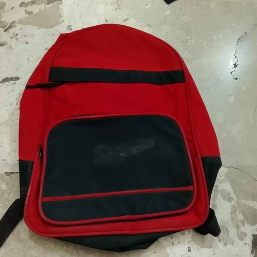 School backpack like new, red and black