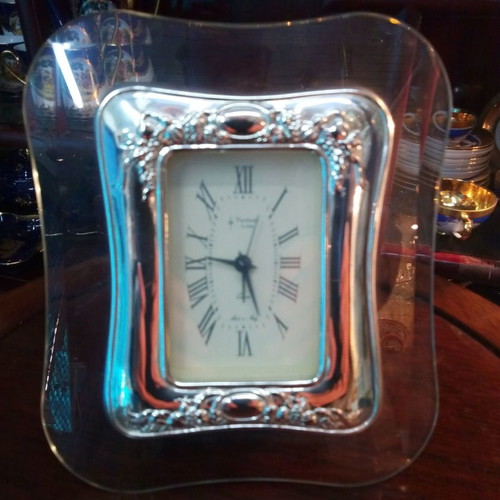 Silver 925 Italian table clock in crystal frame like new