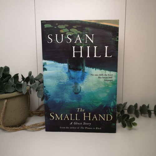 Book The Small Hand used, Susan Hill, English