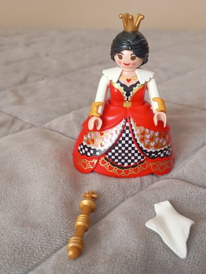 Playmobil Queen of Hearts figure like new