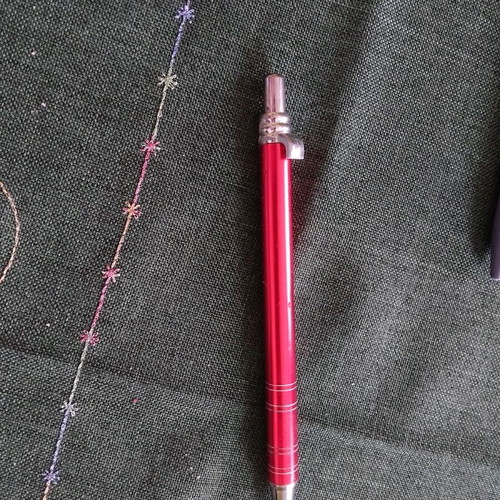 Set of 12 used pens for collectors
