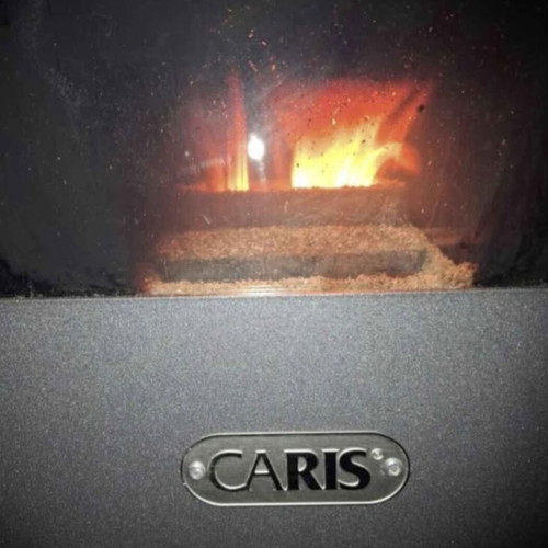 Pellet stove like new with pipes and 100-120 kg pellets