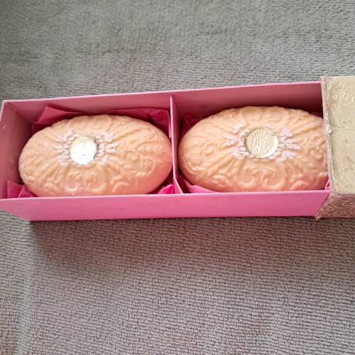 Avon Vintage Soaps 140g each like new