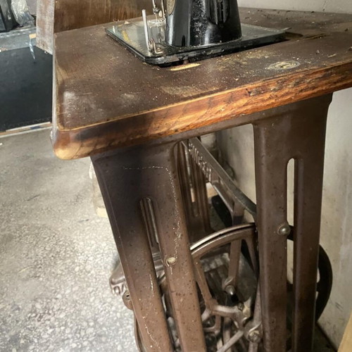 Singer Vintage Sewing Machine with Authentic Treadle Base and Wooden Cabinet used