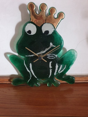 Frog wall clock handmade new, glass