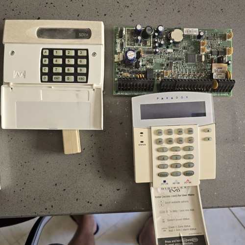 Paradox Digiplex Evo 48 alarm system used, fully functional
