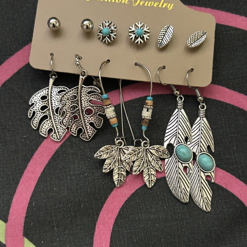 Women's jewelry set new, multicolor with adjustable bracelet and handmade necklace