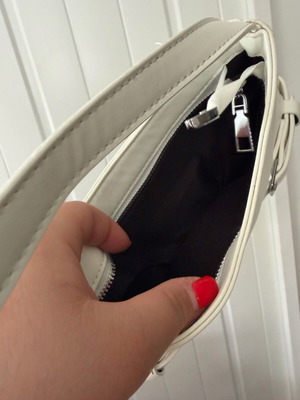 Shoulder bag like new, white