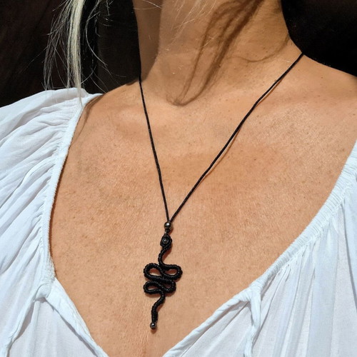 Snake necklace handmade macrame black new with hematite stones