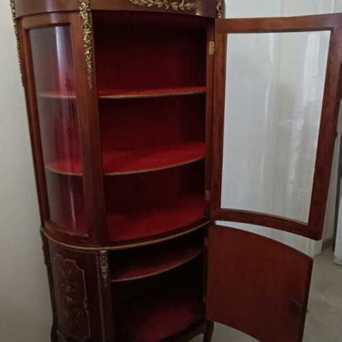 Baroque display cabinet used with marquetry