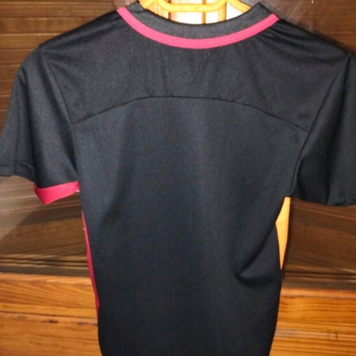 Galatasaray training shirt small, like new