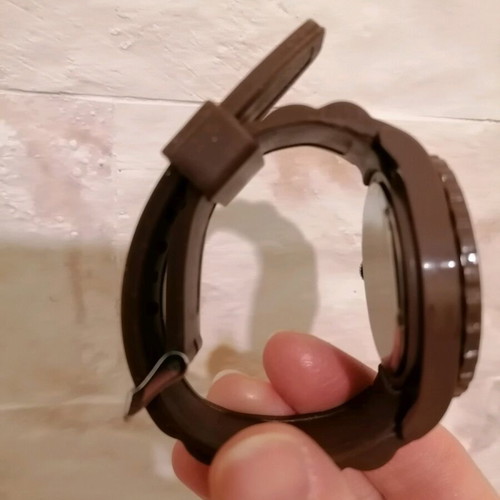Waterproof watch like new without battery
