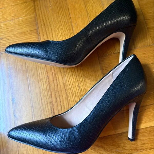 Exe leather high heels black snake pattern size 39 like new