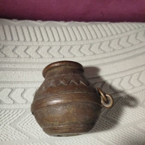 Tribal rice measuring cup Indian bronze like new