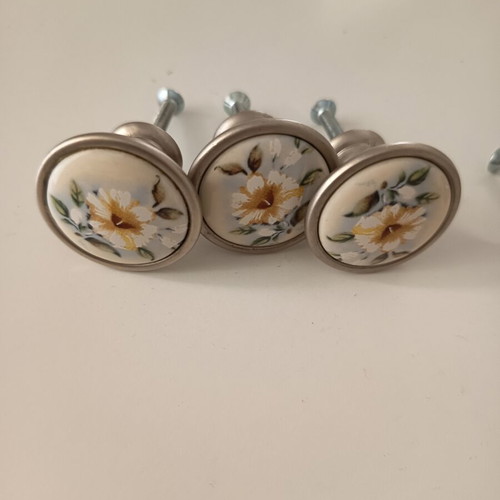 Roline 523 Antique Furniture Knob porcelain and satin nickel, like new, pack of 12