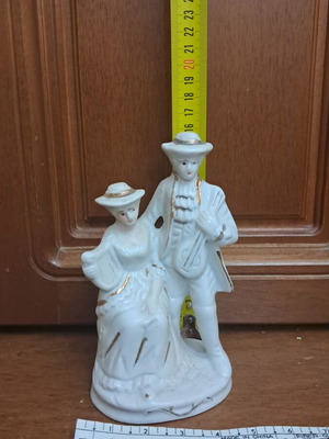 Decorative porcelain and Murano pieces new
