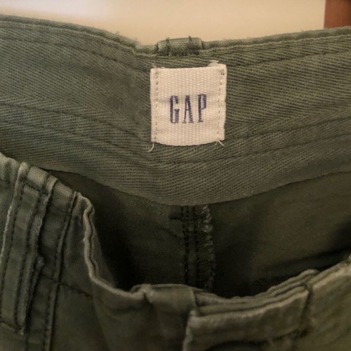 Gap women's bermuda shorts like new, khaki, size S