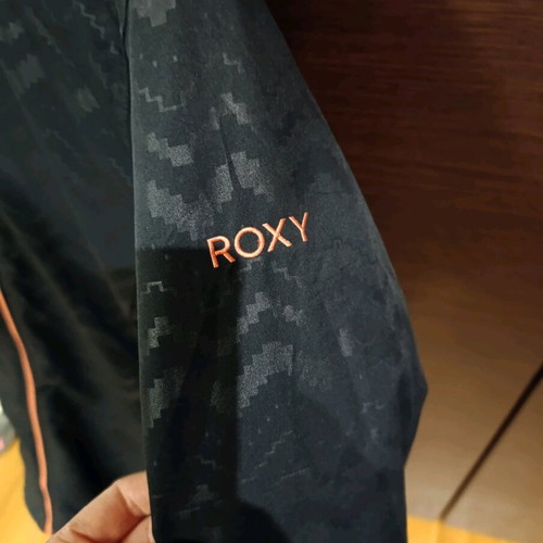Roxy jacket like new, size M, black