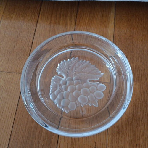 Emanuel Ungaro vintage crystal ashtray with grape carving