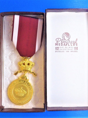 Χρυσό Μετάλλιο του Τάγματος του Στέμματος 1909-1959 μεταχειρισμένο