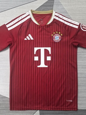 Φανέλα Bayern μέγεθος M, επίσημο αντίγραφο, καινούργιο