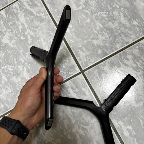 Samsung TV legs set like new