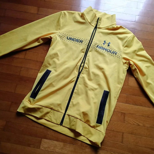Under Armour sports jacket size Large like new, yellow