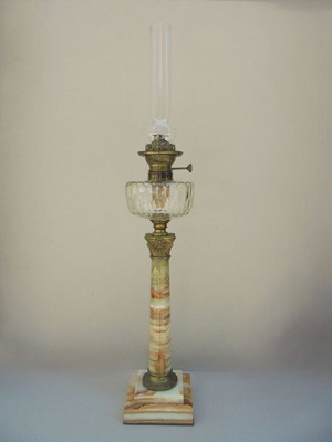 Λάμπα καυσίμου από όνυχα με μπρούντζινα ανάγλυφα σαν καινούργιο, γαλλική