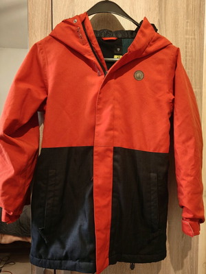 Volcom kids ski jacket used, waterproof, size medium