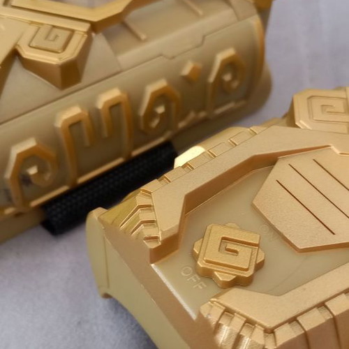 Gormiti bracelets used with sound effects
